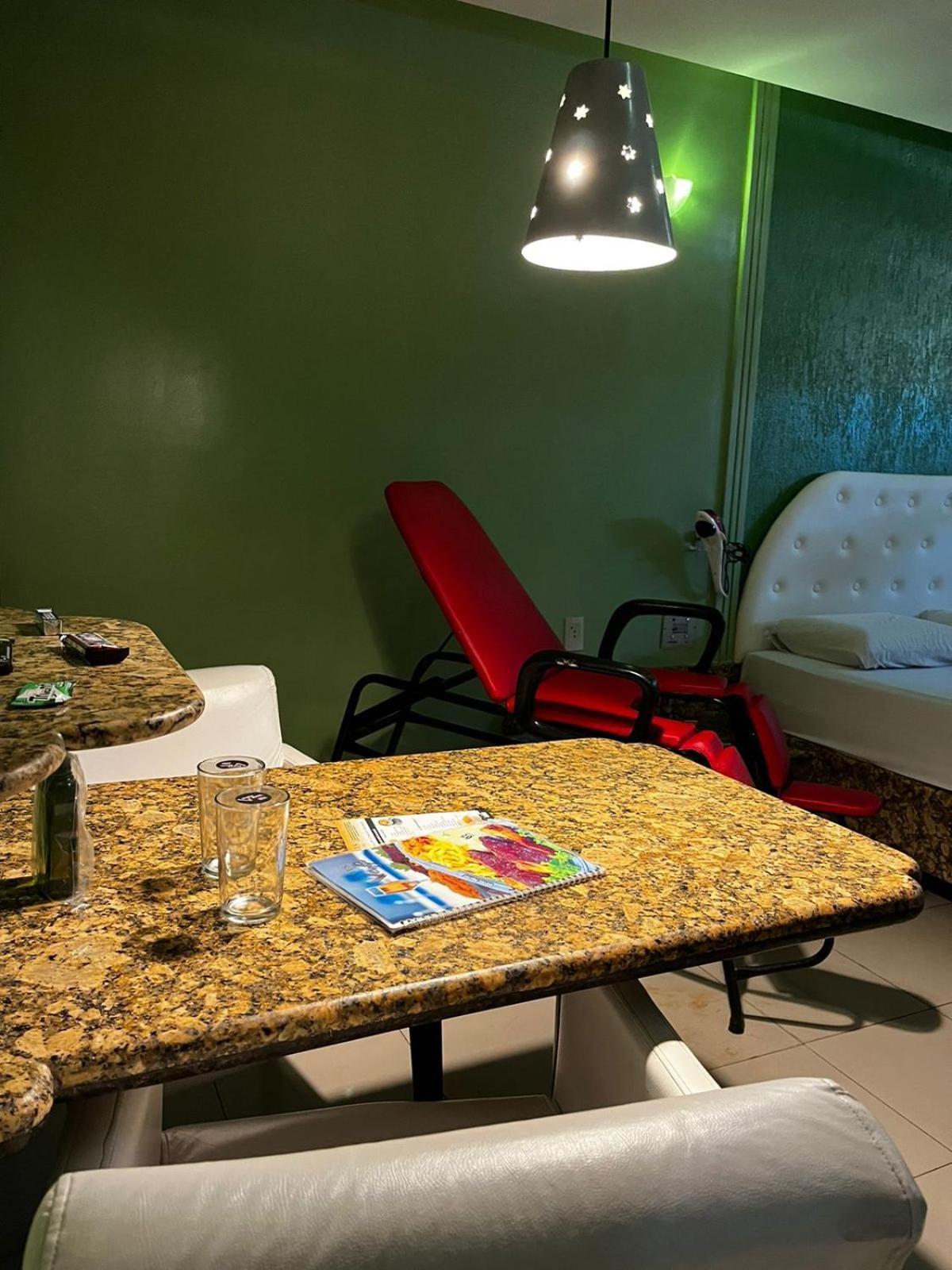 Status Motel Pe15 (Adults Only) Олінда Екстер'єр фото